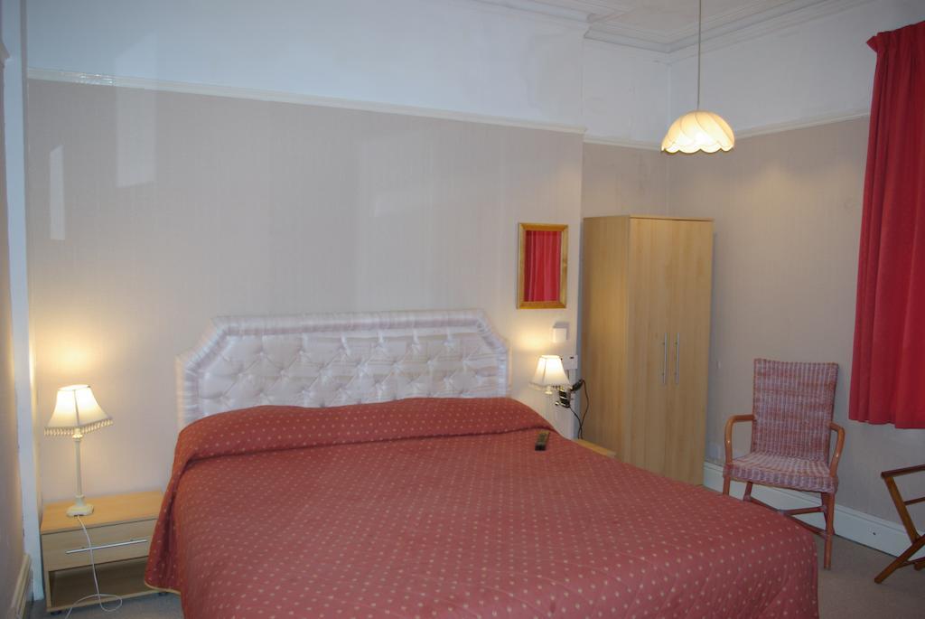 Menai Bank Hotel Caernarfon Szoba fotó