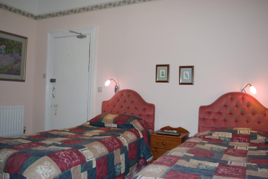 Menai Bank Hotel Caernarfon Szoba fotó