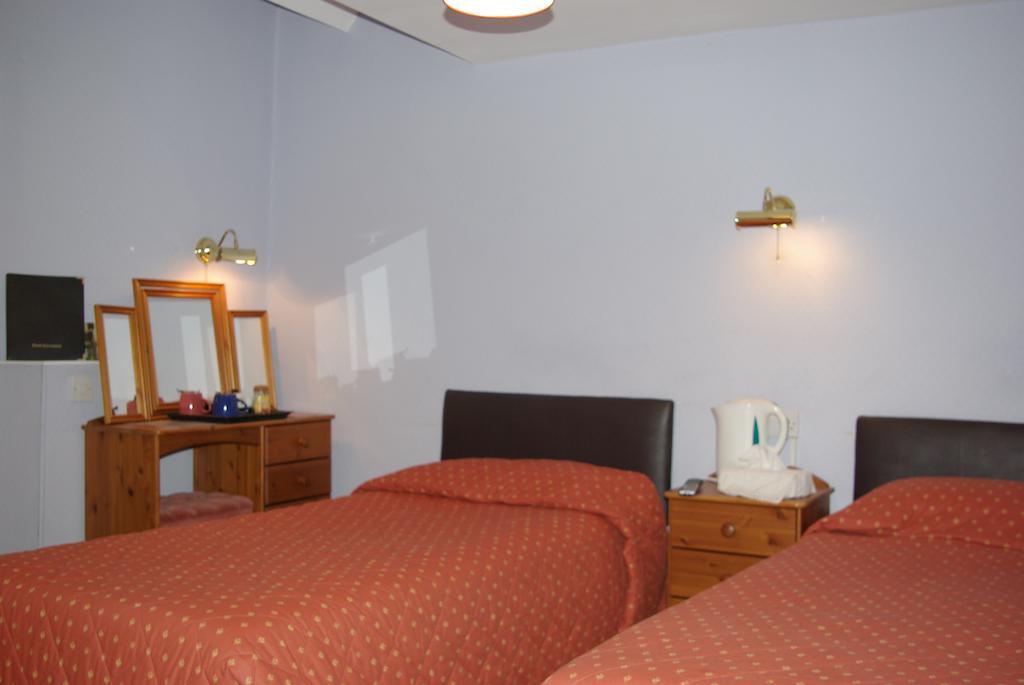 Menai Bank Hotel Caernarfon Szoba fotó