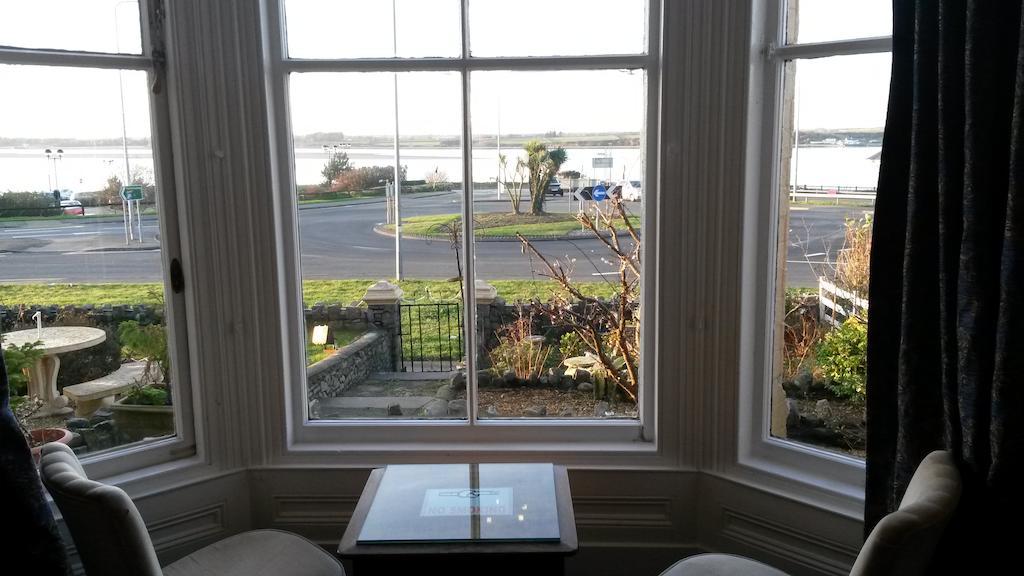 Menai Bank Hotel Caernarfon Szoba fotó