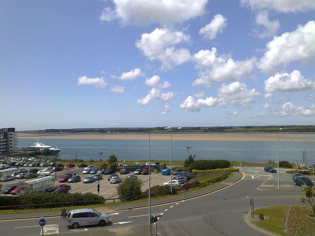 Menai Bank Hotel Caernarfon Szoba fotó